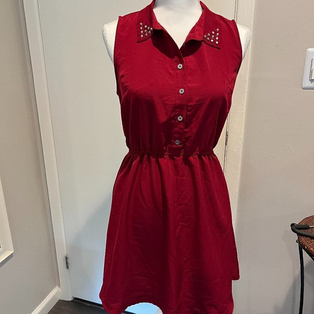 NWT Olive & Oak Red button up sleeveless mini dress, Size Small